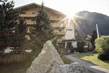 30. Platz beim hundehotel.info Award 2026: Hotel Johanna mitten im &Ouml;tztal